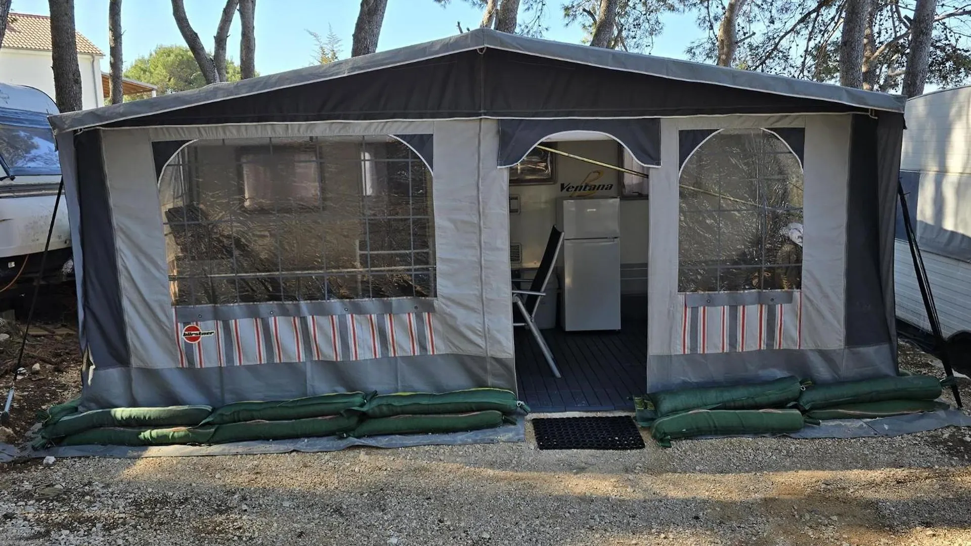 بيت ضيافة Room In Cabin - Caravan Near The Sea 1 أوغليان كرواتيا